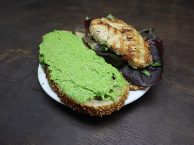 chive-pesto-chicken-sandwich-2024