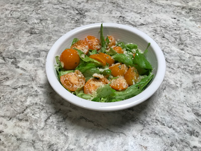 lettuce-and-tomato-salad-with-honey-oil-dressing